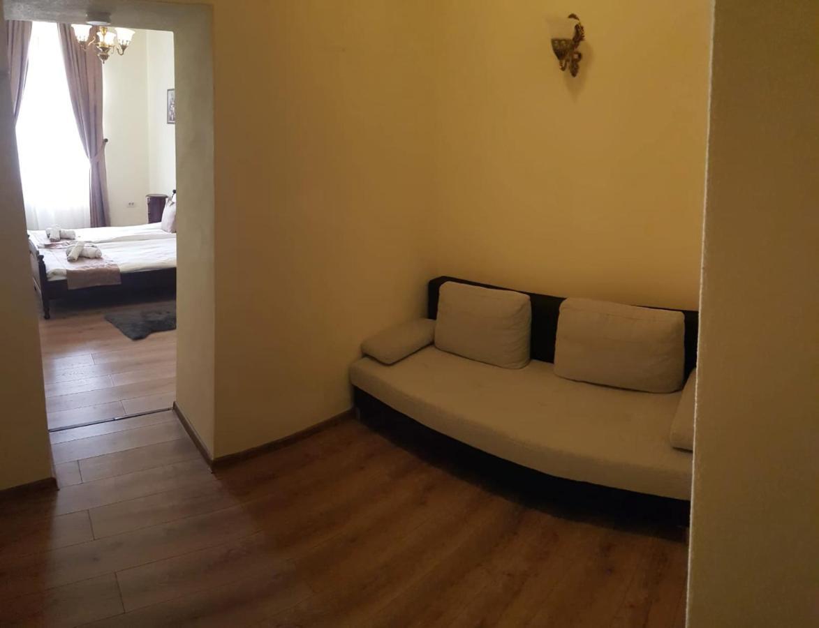 La Maisonnette Брашов Экстерьер фото
